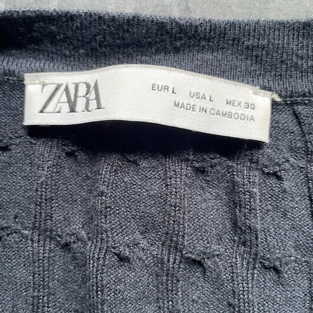 Zara V-Neck Cable Knit Sweater in Navy Blue - Picture 2 of 3